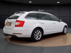 Škoda Octavia (2020) thumbnail 6
