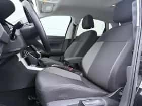 Volkswagen Polo (2022) thumbnail 5