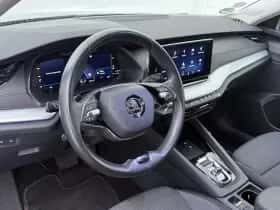 Škoda Octavia (2022) thumbnail 4