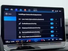 Volkswagen Golf (2025) thumbnail 12