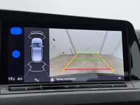 Volkswagen Golf (2023) thumbnail 13
