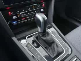 Volkswagen Passat (2022) thumbnail 15