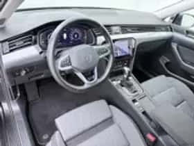 Volkswagen Passat (2022) thumbnail 19