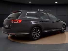 Volkswagen Passat (2022) thumbnail 6