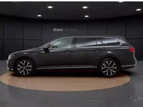 Volkswagen Passat (2022) thumbnail 7