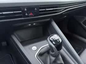 Volkswagen Golf (2024) thumbnail 13