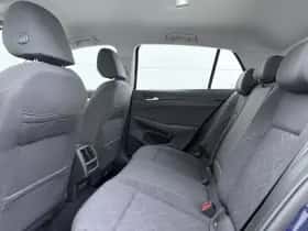 Volkswagen Golf (2024) thumbnail 8