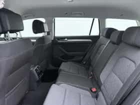 Volkswagen Passat (2022) thumbnail 9