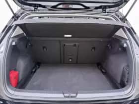 Volkswagen Golf (2022) thumbnail 9