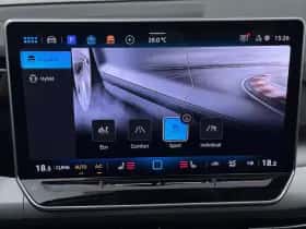 Volkswagen Golf thumbnail 13