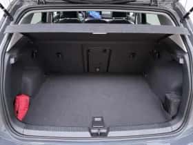 Volkswagen Golf thumbnail 9
