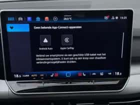 Volkswagen Golf thumbnail 10