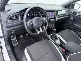 Volkswagen T-Roc thumbnail 4