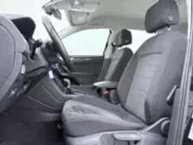 Volkswagen Tiguan thumbnail 21