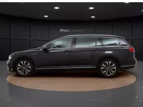 Volkswagen Passat (2022) thumbnail 7