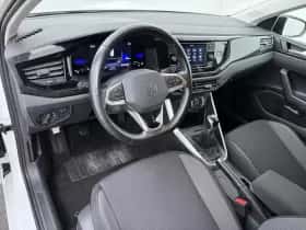 Volkswagen Polo (2023) thumbnail 4