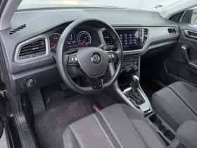 Volkswagen T-Roc (2020) thumbnail 4