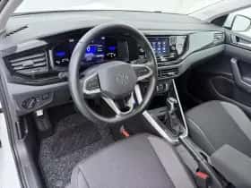 Volkswagen Polo (2022) thumbnail 4