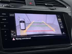 Volkswagen Tiguan (2022) thumbnail 13