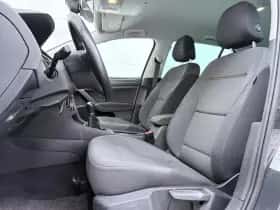 Volkswagen Golf (2020) thumbnail 5