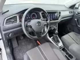 Volkswagen T-Roc (2021) thumbnail 13