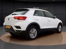 Volkswagen T-Roc (2021) thumbnail 6