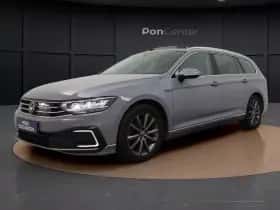 Volkswagen Passat (2022) thumbnail 9