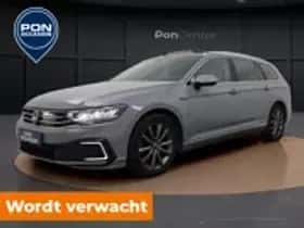 Volkswagen Passat (2022) thumbnail 10