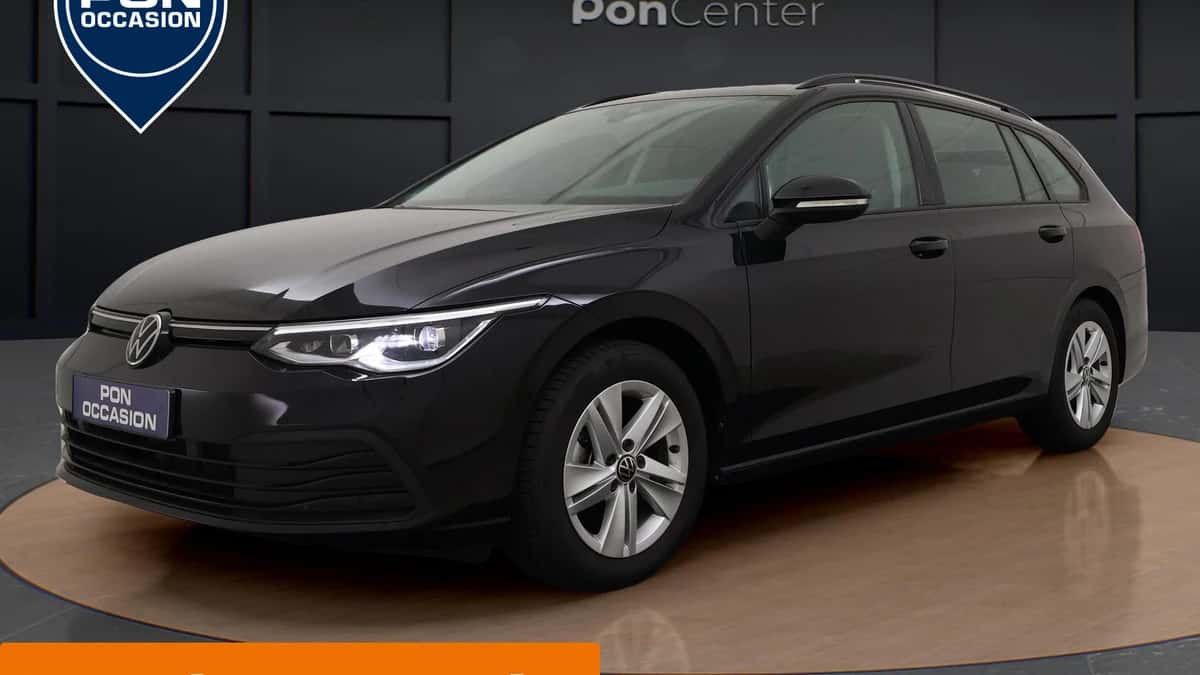 Volkswagen Golf (2023) — foto 1