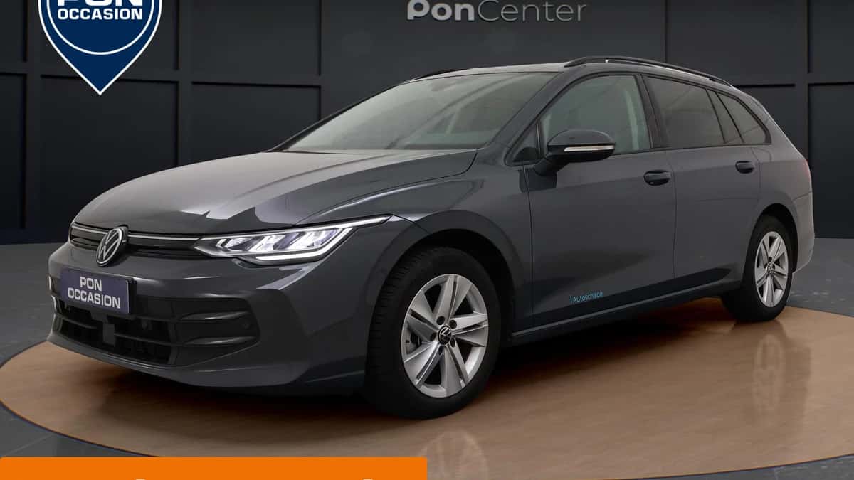 Volkswagen Golf (2024) — foto 1