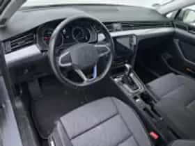 Volkswagen Passat (2022) thumbnail 13
