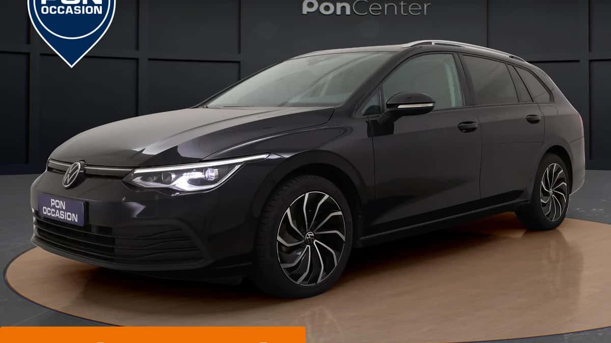 Volkswagen Golf (2022) — foto 1
