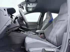 Volkswagen Golf (2023) thumbnail 5