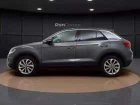 Volkswagen T-Roc (2024) thumbnail 7