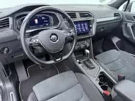 Volkswagen Tiguan (2019) thumbnail 16