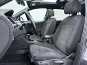 Volkswagen Tiguan (2019) thumbnail 17
