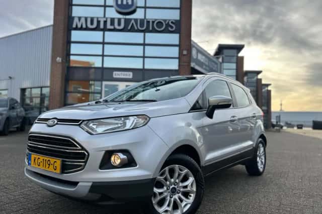 Ford EcoSport (2016) thumbnail 2