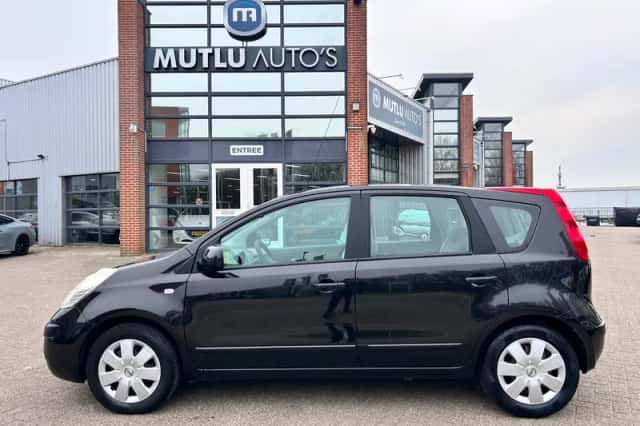 Nissan Note (2008) thumbnail 3