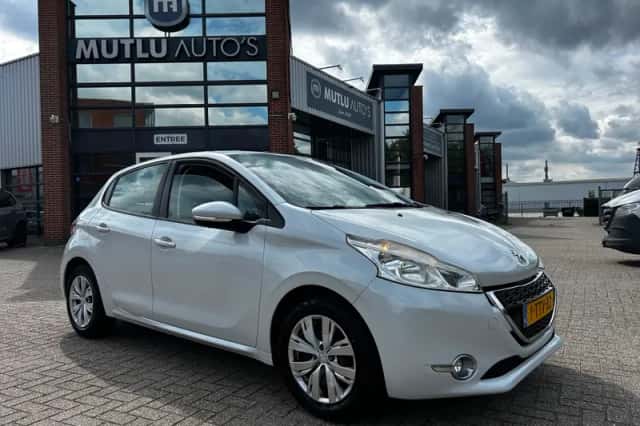 Peugeot 208 (2014) thumbnail 1