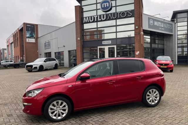 Peugeot 308 (2016) thumbnail 6