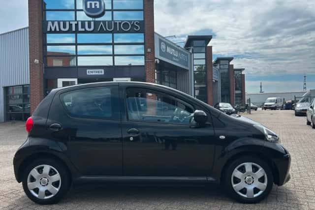 Toyota Aygo (2007) thumbnail 4