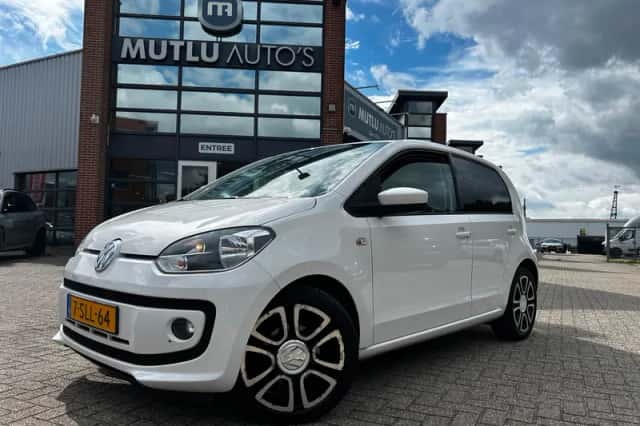 Volkswagen Up! (2013) thumbnail 2