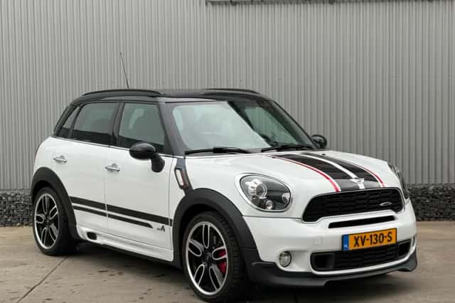 MINI Countryman (2012) thumbnail 1