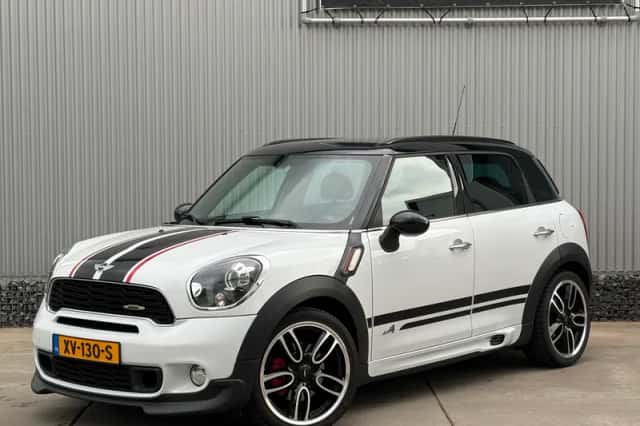 MINI Countryman (2012) thumbnail 2