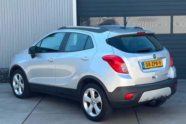 Opel Mokka (2013) thumbnail 3