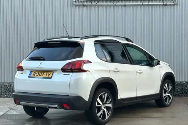 Peugeot 2008 (2016) thumbnail 4