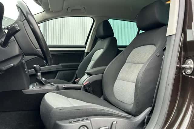 Škoda Superb (2013) thumbnail 6