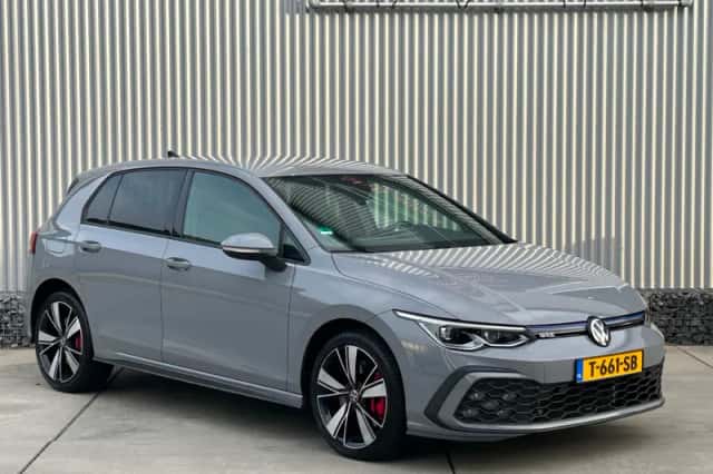 Volkswagen Golf (2021) thumbnail 1