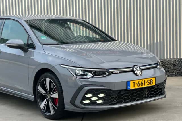 Volkswagen Golf (2021) thumbnail 5