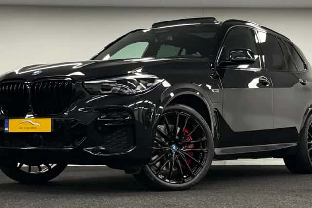 BMW X5 (2022) thumbnail 1